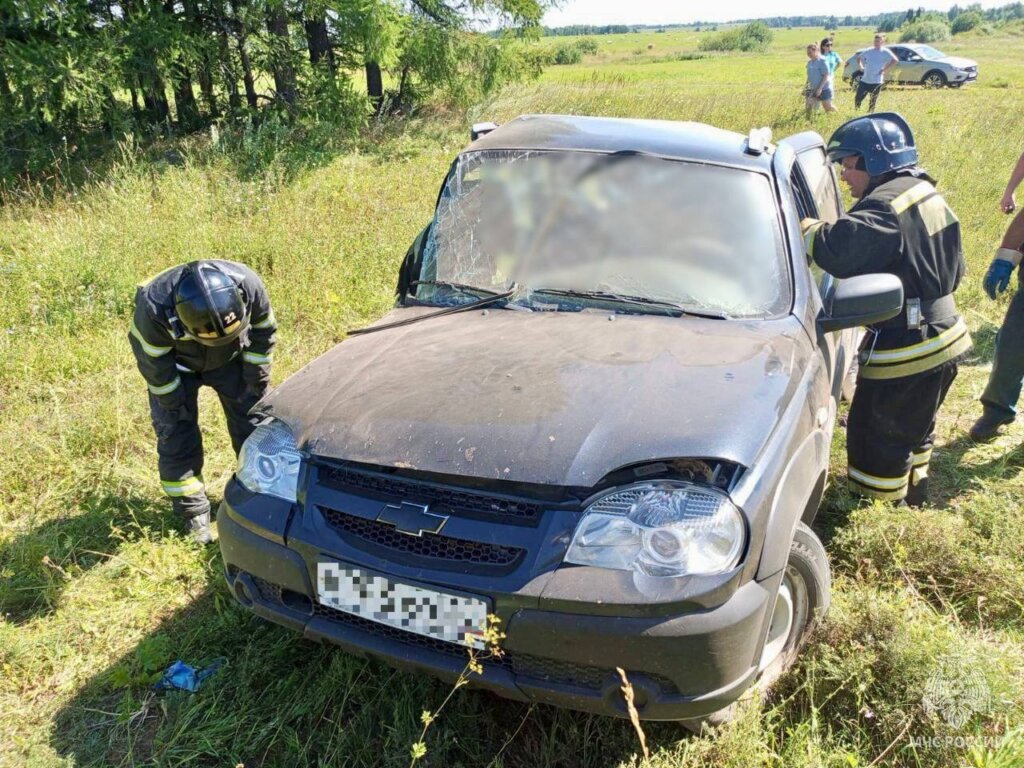 «Выезжал со второстепенной»: «Лада» и «Шевроле» столкнулись на перекрестке в Удмуртии