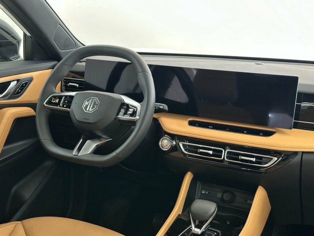 На «Москвиче» будут выпускать Toyota RAV4? Столичный автозавод готовит очередную новинку