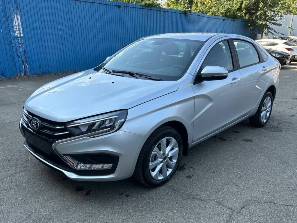 &#171;Поменял старую &#171;Весту&#187; на новую и пожалел&#187;: отзыв владельца Lada Vesta NG 2025