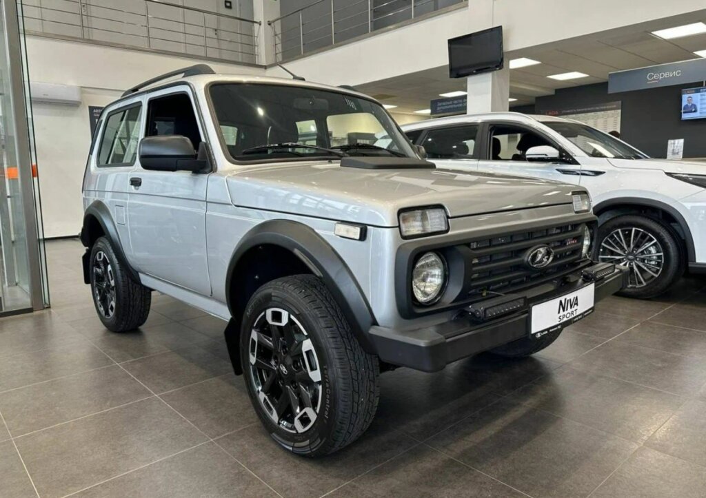 Купил внедорожник Lada Niva Sport и через неделю захотел сдать его обратно