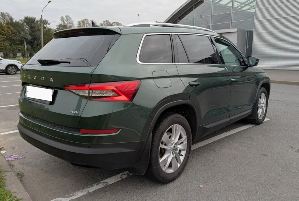 &#171;Не кроссовер, а универсал с увеличенным дорожным просветом&#187;: отзыв владельца Skoda Kodiaq