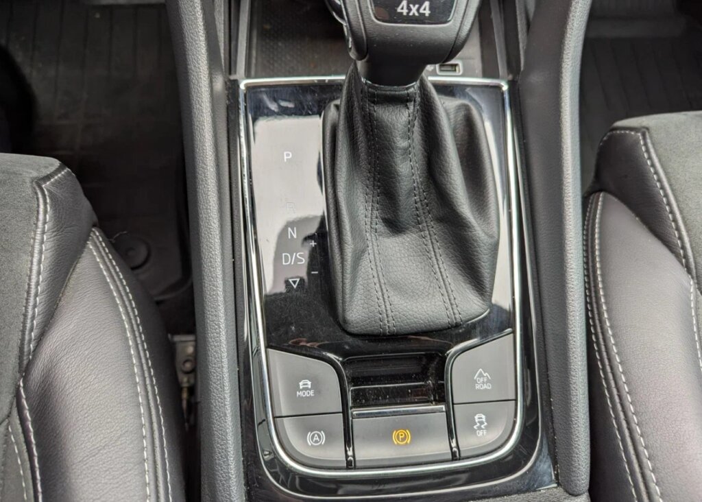 &#171;Не кроссовер, а универсал с увеличенным дорожным просветом&#187;: отзыв владельца Skoda Kodiaq