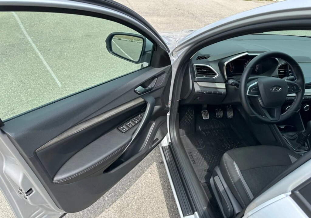 «Оторвали с руками»: история покупки и продажи автомобиля Lada Vesta NG 2023