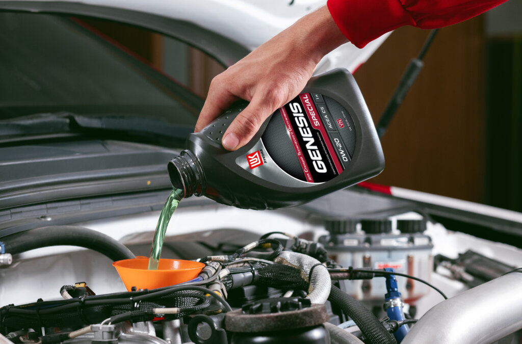 Зачем переплачивать? Чем российское моторное масло отличается от импортного