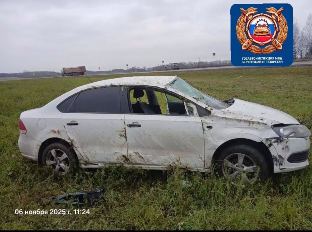 Автомобиль вылетел в кювет и перевернулся в результате ДТП на трассе Казань – Оренбург