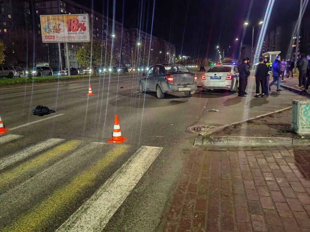 В Череповце водитель &#171;Шкоды&#187; проехал на красный и сбил велосипедиста