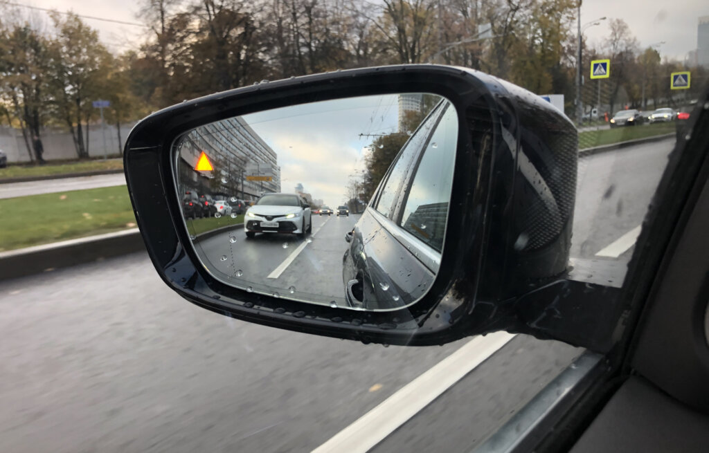 Что будет, если на машине долго двигаться задним ходом