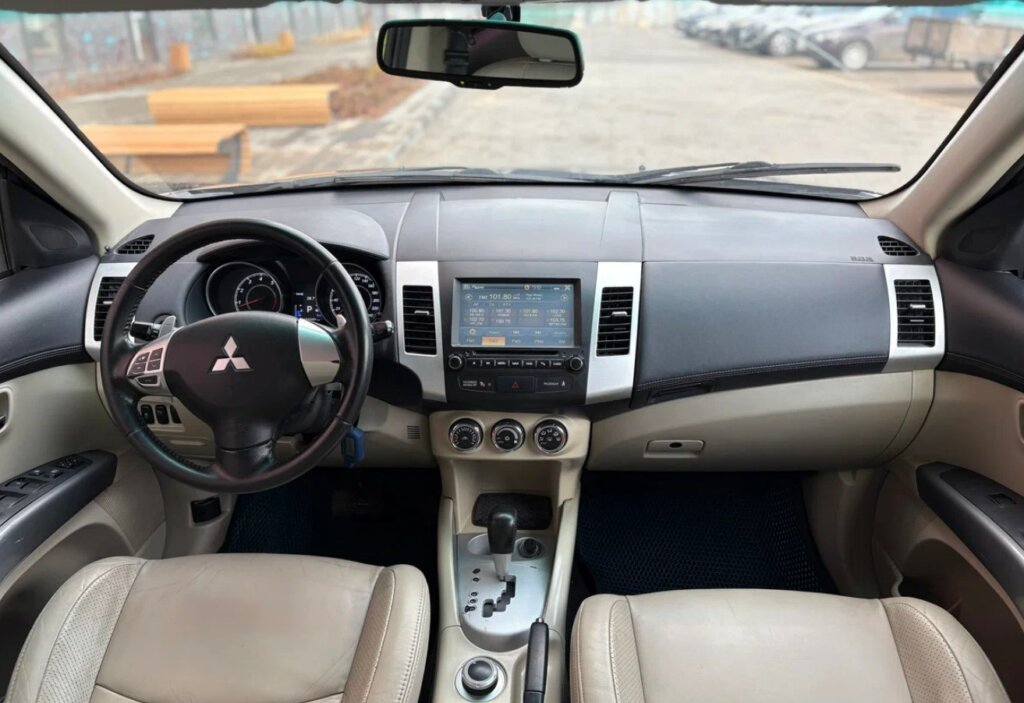 Mitsubishi Outlander XL: чего ждать после 200 тысяч км пробега?