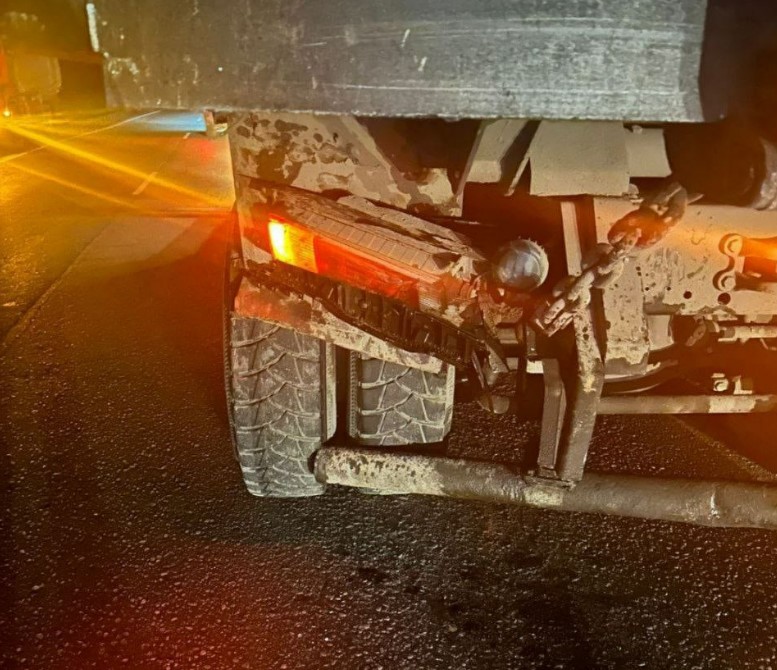 «Стрелка застыла на отметке 150 км/ч»: в Чувашии Kia на скорости въехал в грузовик