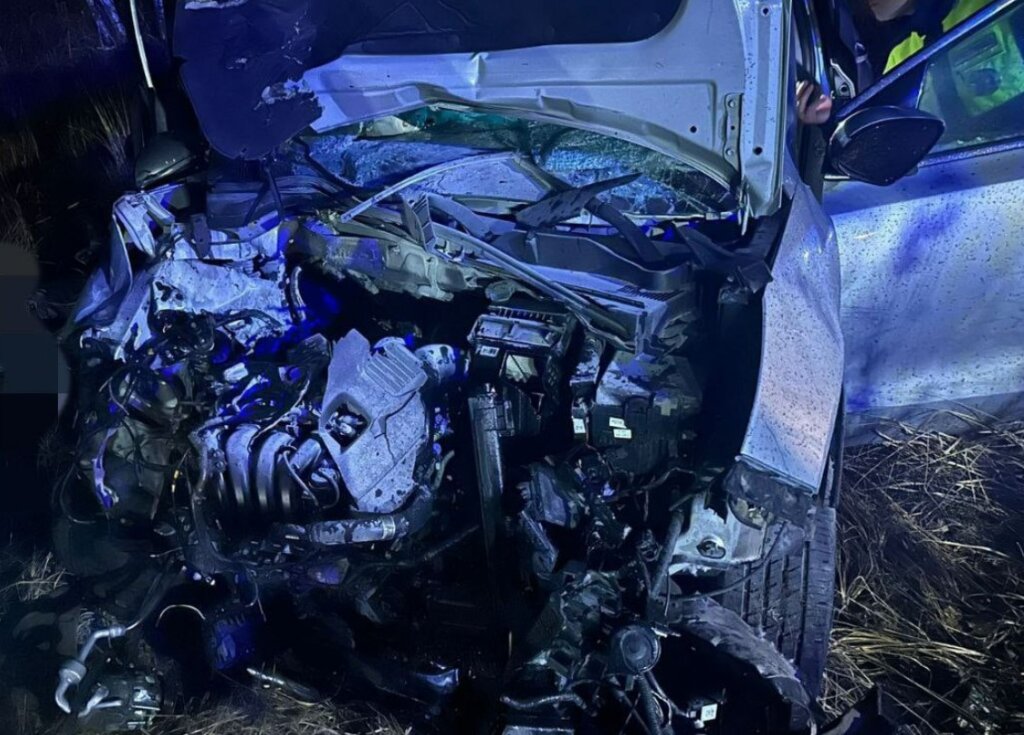 «Стрелка застыла на отметке 150 км/ч»: в Чувашии Kia на скорости въехал в грузовик