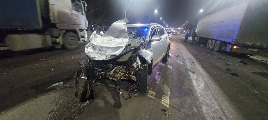 Авария на проспекте Патриотов в Воронеже унесла жизнь человека