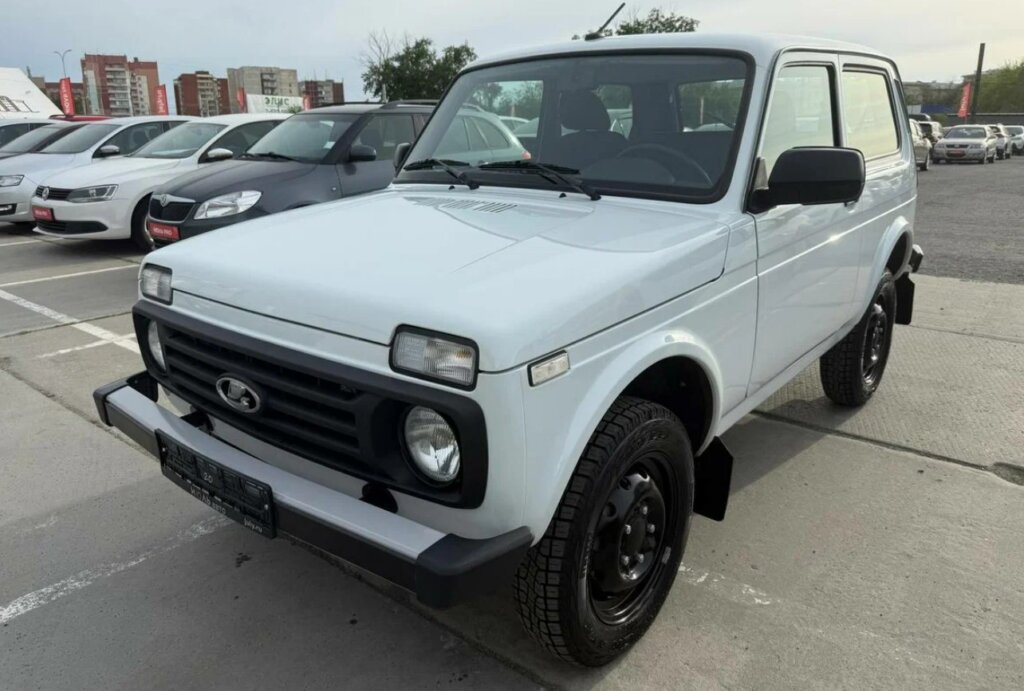 «Целых 1,5 миллиона»: почему легендарная «Нива» так дорого стоит?