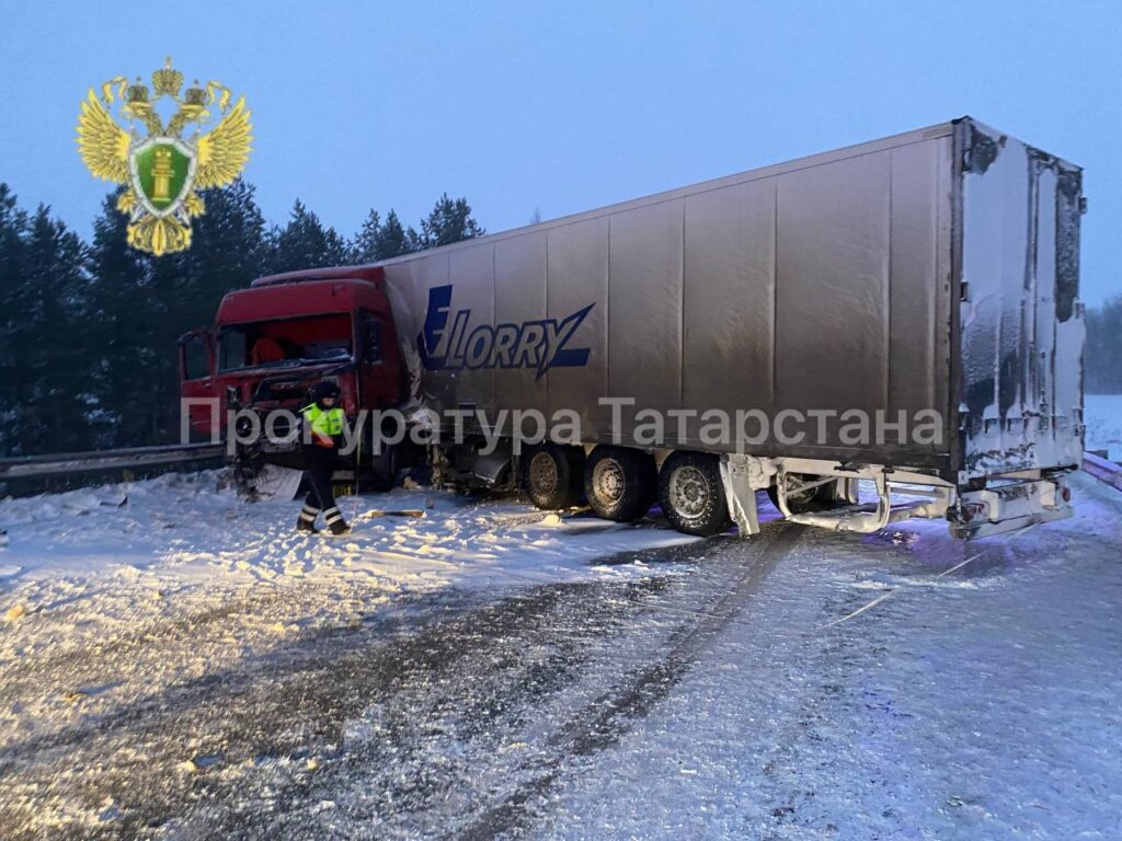 Массовое ДТП произошло на трассе Казань — Оренбург: есть погибшие и пострадавшие