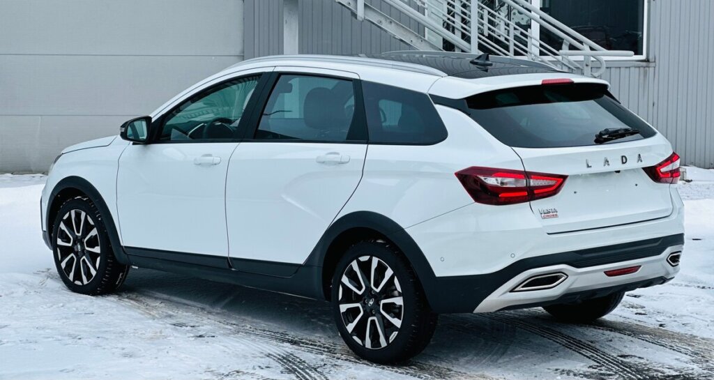«Отрыгнуло катализатор на 10 000 км пробега»: отзыв владельца Lada Vesta Cross 2024