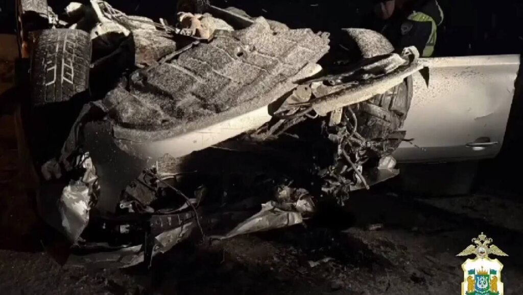 Видеорегистратор запечатлел момент ДТП на трассе Сургут &mdash; Нижневартовск, где погибли четверо