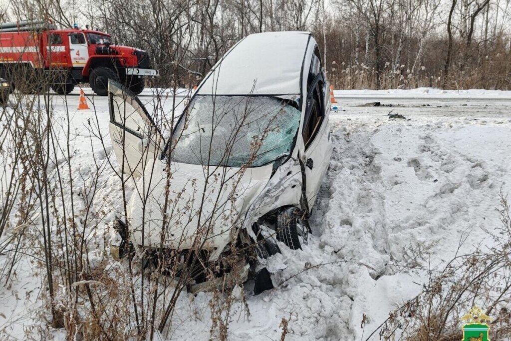 «Вынесло на встречную полосу»: женщина устроила ДТП на трассе Чита-Хабаровск