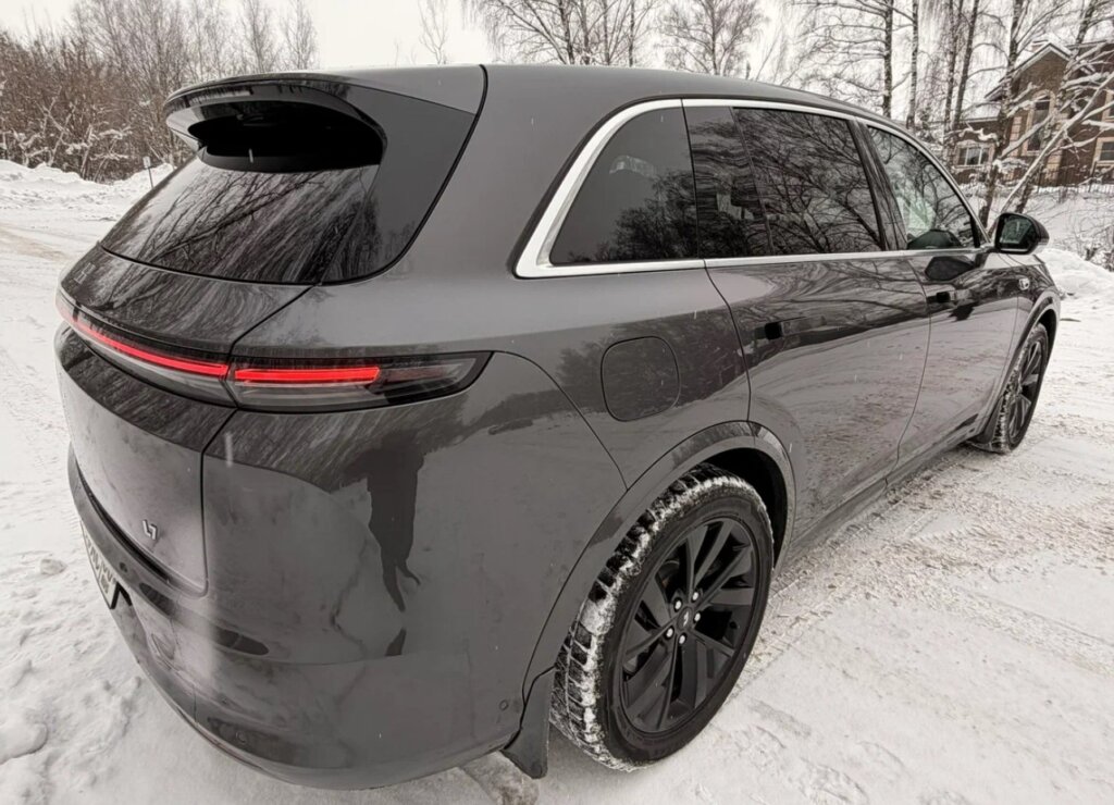 «Машиной я доволен и оцениваю ее на 5 баллов»: отзыв владельца гибридного Li Auto L7