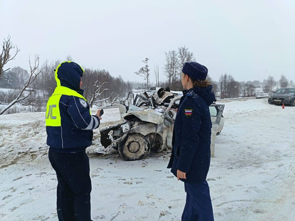 «Занесло на встречную полосу»: четверо погибли в ДТП на трассе М-3 в Калужской области