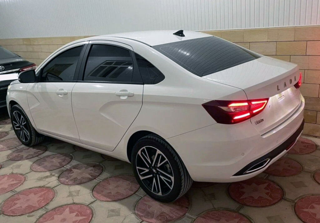 «Несмотря на проблемы, не жалею о своем выборе»: отзыв владельца Lada Vesta NG 2023