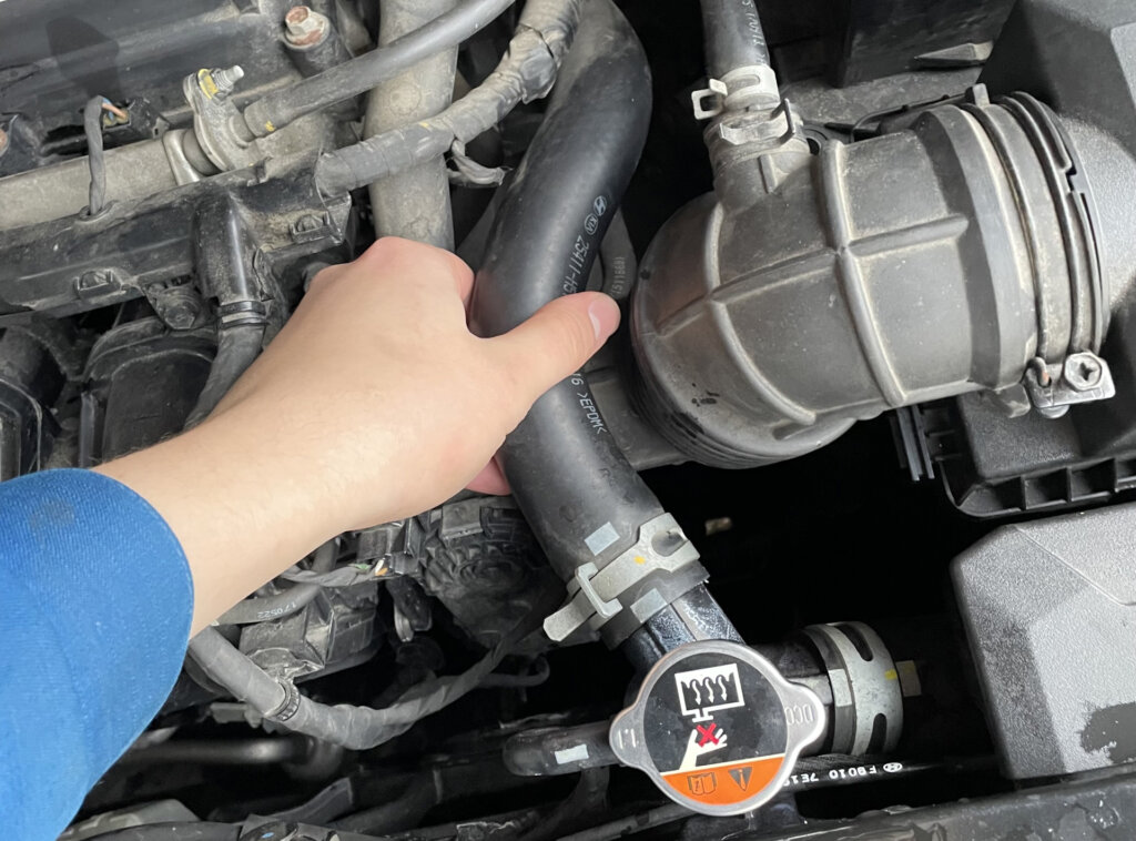 Названы популярные весенние процедуры, которые только вредят автомобилю