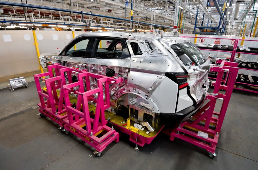 На АвтоВАЗе показали мастер-модель кузова для Lada Azimut&nbsp;