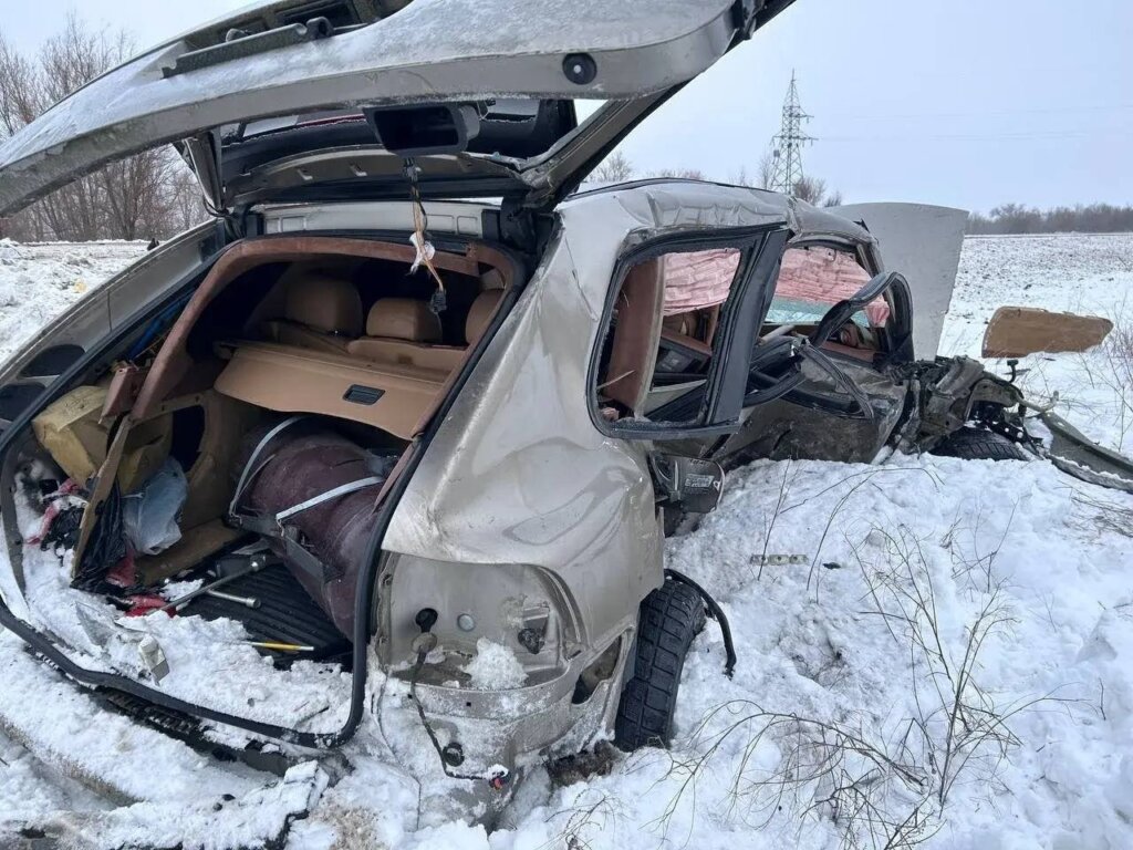 «Выехал на встречную полосу»: Porsche и Hyundai столкнулись в Оренбургской области