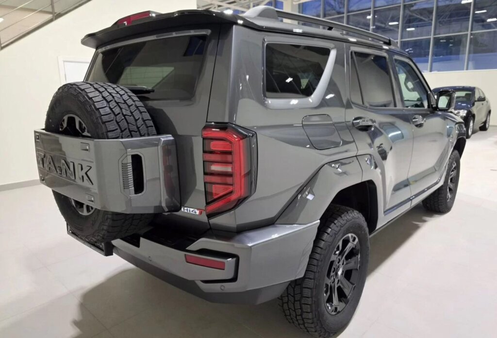 Гибридный Tank 400 Hi4-T: честный отзыв владельца