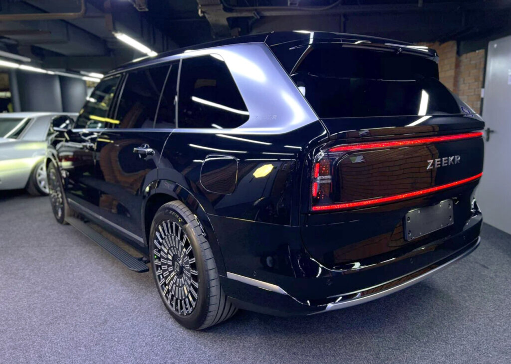 «Ремонт может обойтись в 500 тысяч»: владельцы Zeekr 9X массово столкнулись с поломками&nbsp;в мороз