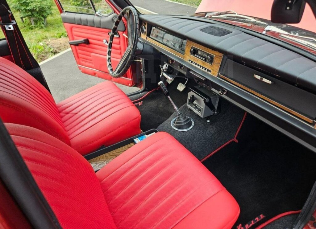 Отреставрированную &laquo;Волгу&raquo; продают по цене флагманского кроссовера Geely