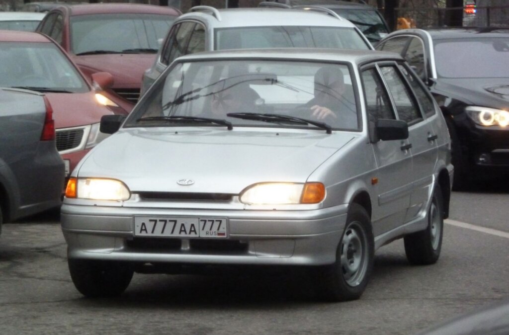 Автомобильные номера за 2 миллиарда: как рынок &laquo;красивых&raquo; госномеров превратился в высокодоходную индустрию