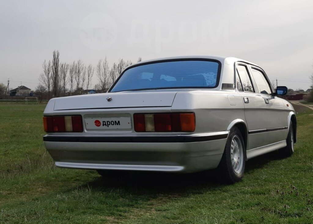 «Волк в овечьей шкуре»: в России продают старую «Волгу» с начинкой от BMW