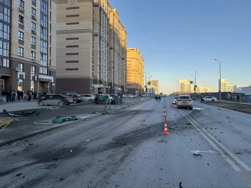 В Тюмени произошло массовое ДТП, в результате которого пострадали три человека