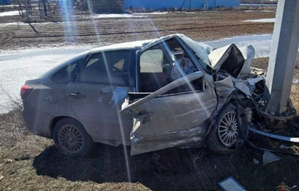 &laquo;Лада Гранта&raquo; и &laquo;Лада Веста&raquo; столкнулись в Средней Ахтубе: погибли двое