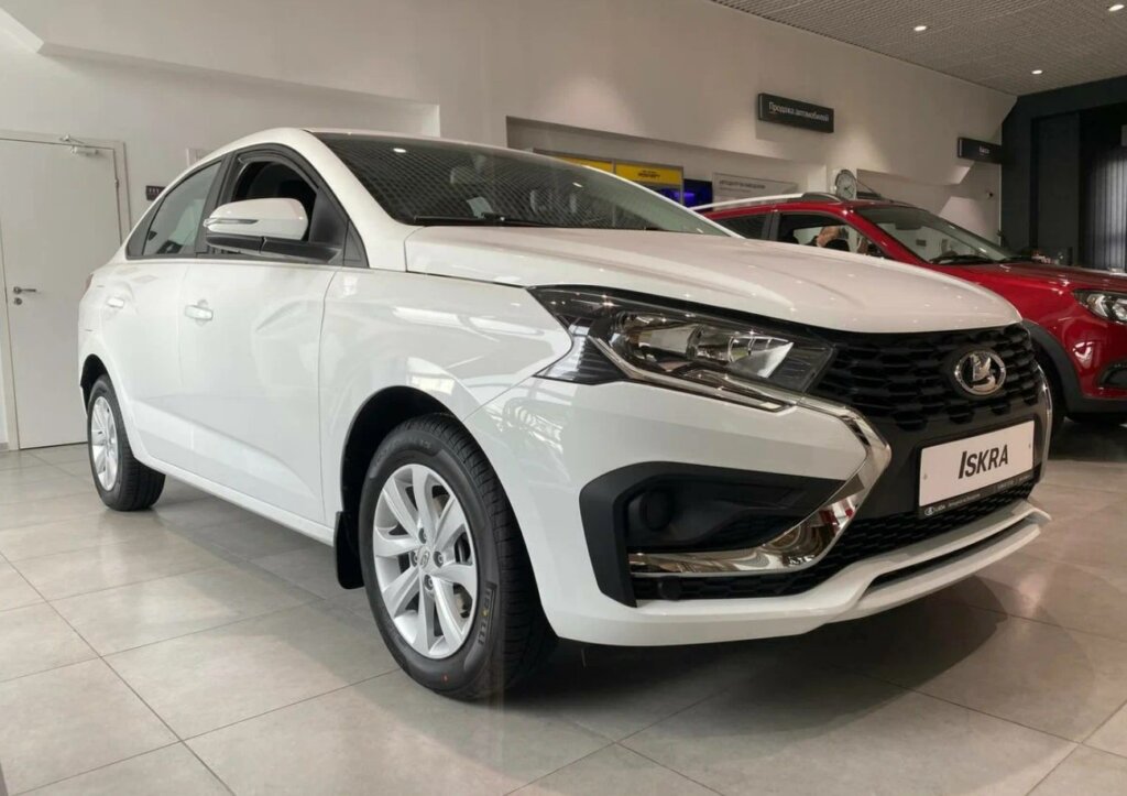 «Научились делать»: отзыв владельца седана Lada Iskra 2025 с вариатором