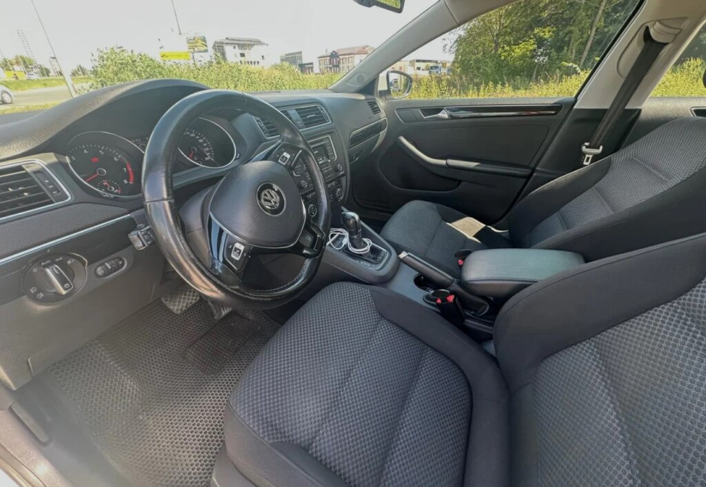 «Один из лучших вариантов на вторичном рынке»: отзыв владельца Volkswagen Jetta 2016