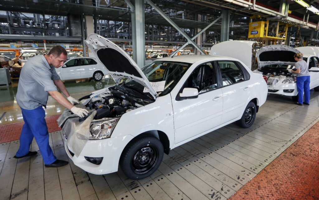 «Себестоимость «Гранты» — 211 тысяч рублей»?: сколько на самом деле АвтоВАЗ тратит на производство автомобилей