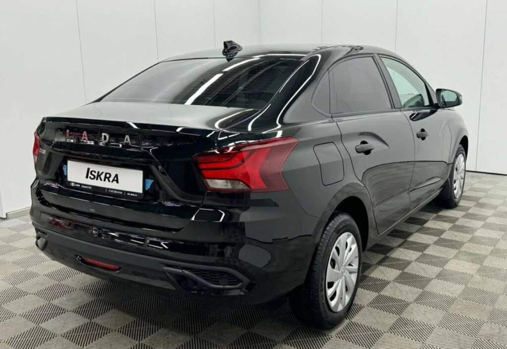 Первые полторы тысячи километров на новом седане Lada Iskra: отзыв владельца