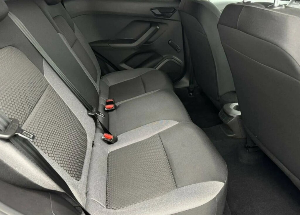 Первые полторы тысячи километров на новом седане Lada Iskra: отзыв владельца