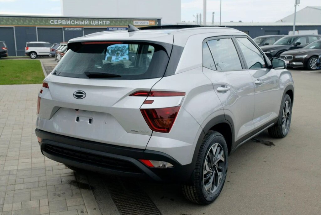 Городской кроссовер Hyundai Creta: почему он популярнее китайских конкурентов?