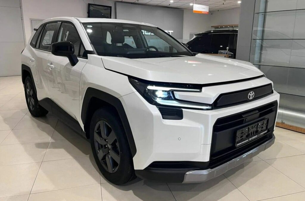 «Купил вслепую и не жалею»: отзыв владельца Toyota RAV4 2026