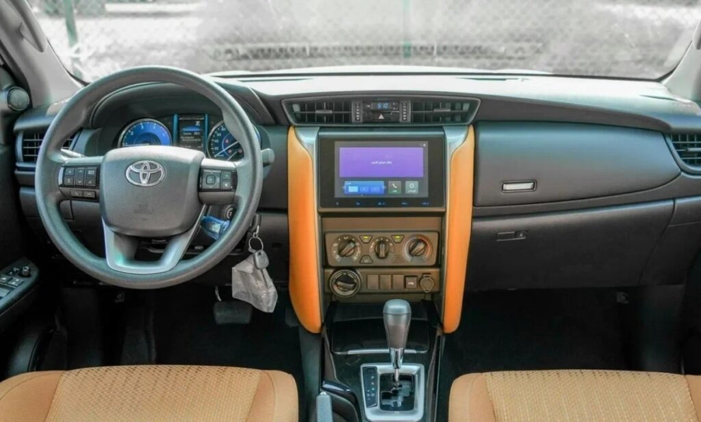 В Россию вернулся легендарный внедорожник Toyota, который стоит дешевле китайцев