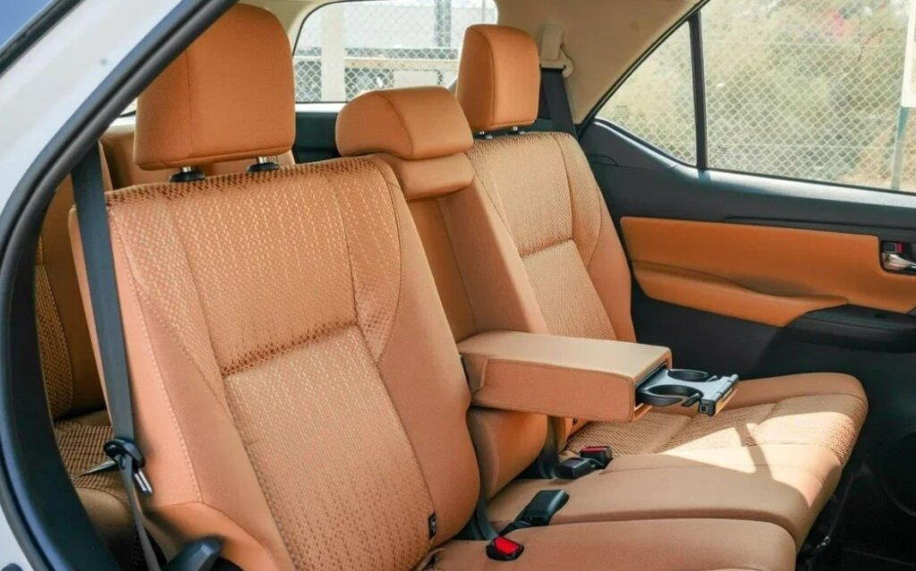 В Россию вернулся легендарный внедорожник Toyota, который стоит дешевле китайцев