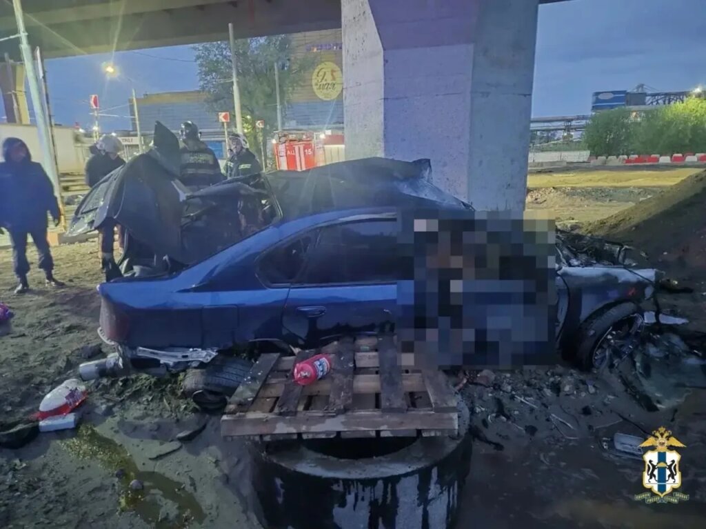 «Не справилась с управлением»: мужчина и женщина погибли в утреннем ДТП в Новосибирске