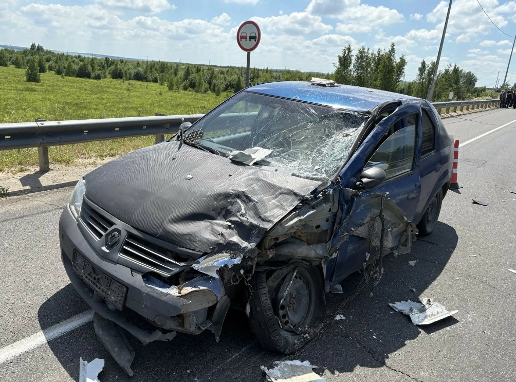ВАЗ-2111 выехал на встречную полосу: три человека погибли в ДТП на трассе М-2 «Крым» в Орловской области