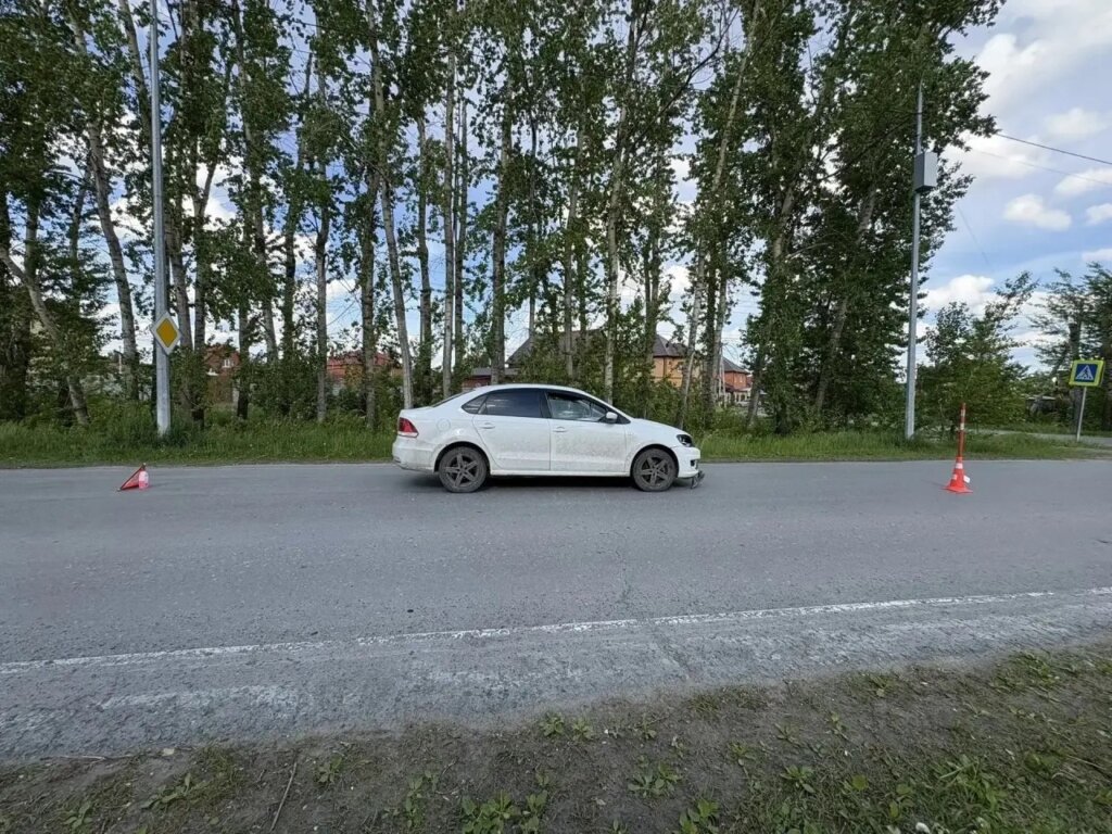 «Пытался экстренно затормозить»: в Тюмени Volkswagen сбил 6-летнего ребенка на велосипеде