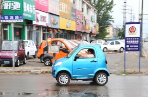 B3-BU868_TINCAR_GR_20180918180022.jpg
