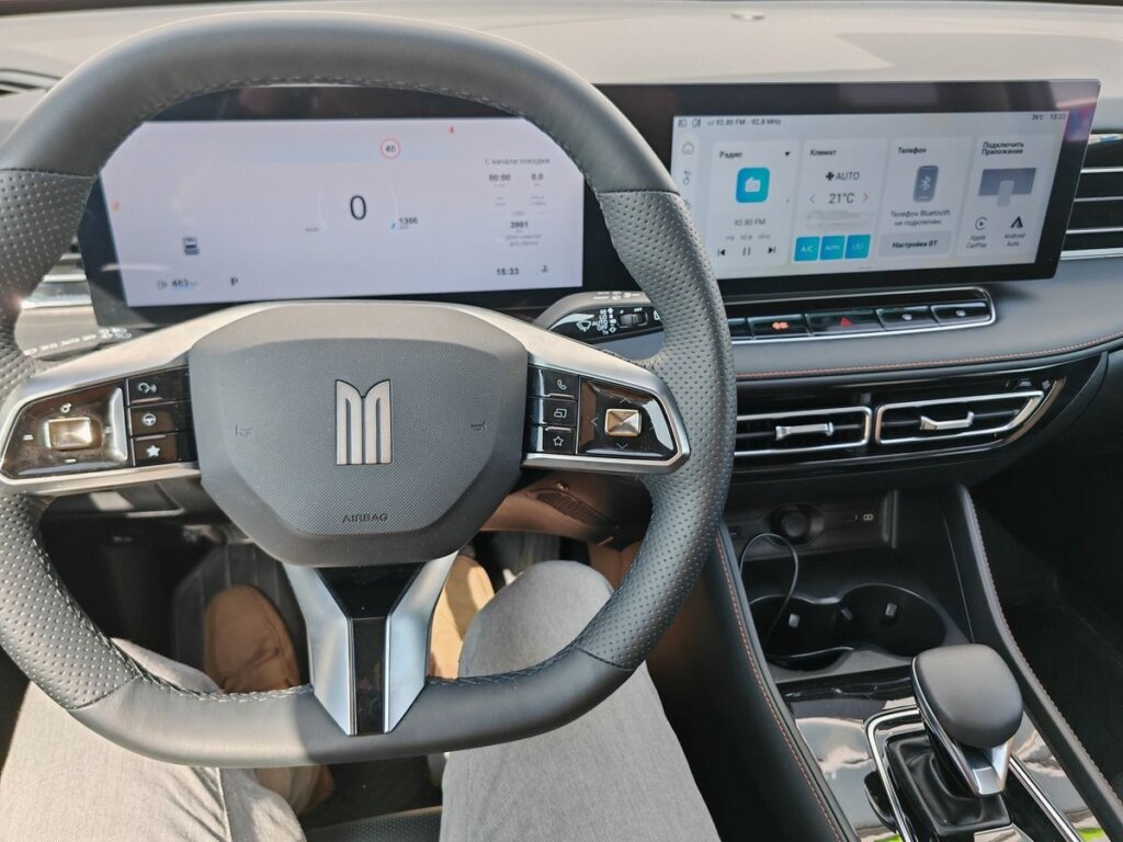 «Комфорт без сюрпризов»: первый отзыв об автомобиле Москвич M70
