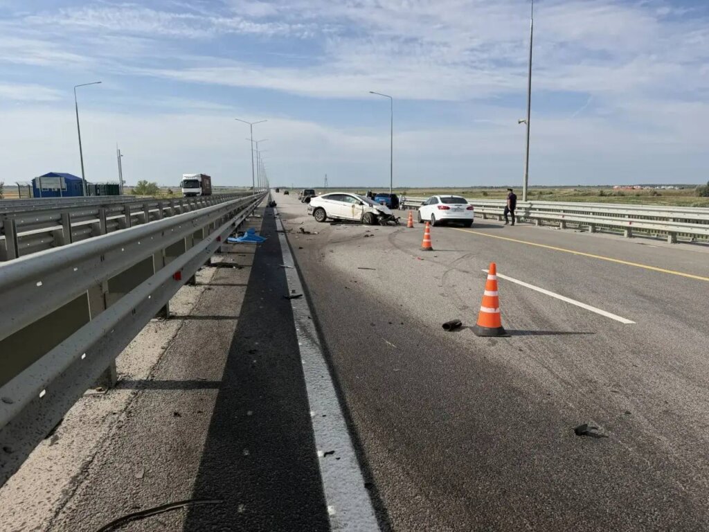 У автомобиля оторвало двигатель в результате ДТП в Ростовской области
