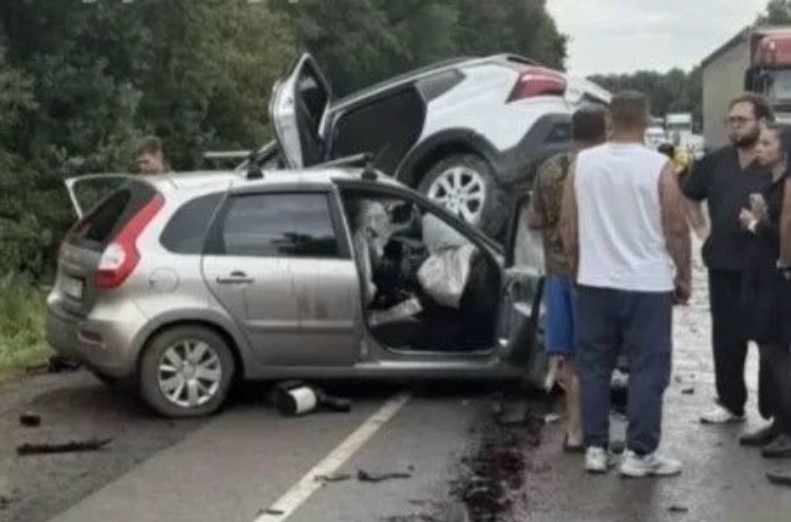 Женщина и двое детей погибли в ДТП в Татарстане