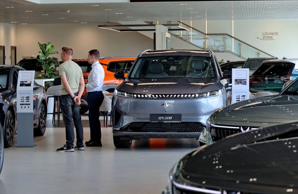 Российский авторынок бьет рекорды: средний чек за новую машину превысил 3,5 миллиона рублей